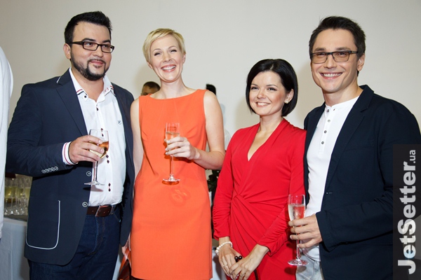 8159_96532_1345532560